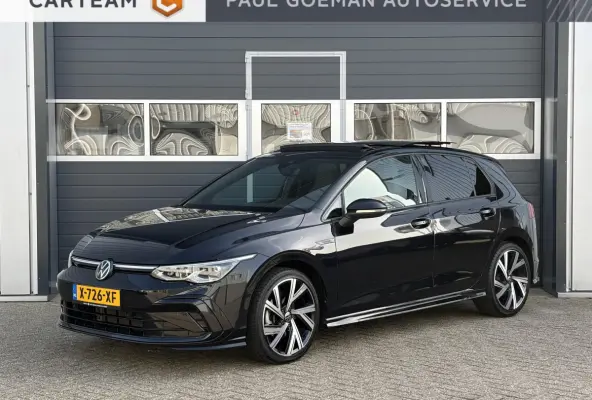 Golf 1.5 eTSI R-Line Business | Panoramadak | Keyless | Stoel verwarming | Camera |