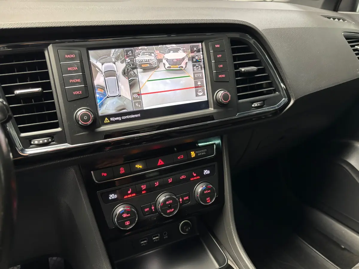 Ateca 1.5 TSI Xcellence / Carplay / Pano / Trekhaak