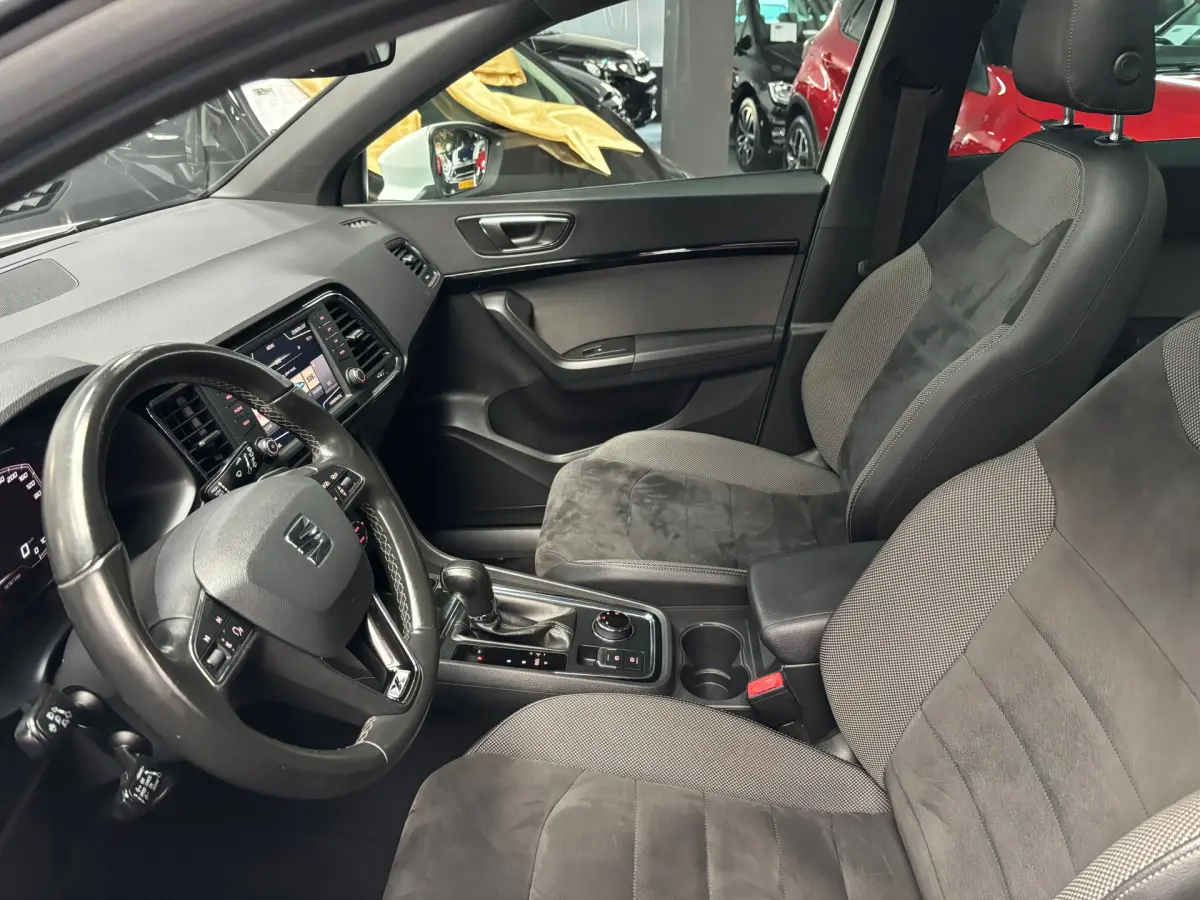 Ateca 1.5 TSI Xcellence / Carplay / Pano / Trekhaak