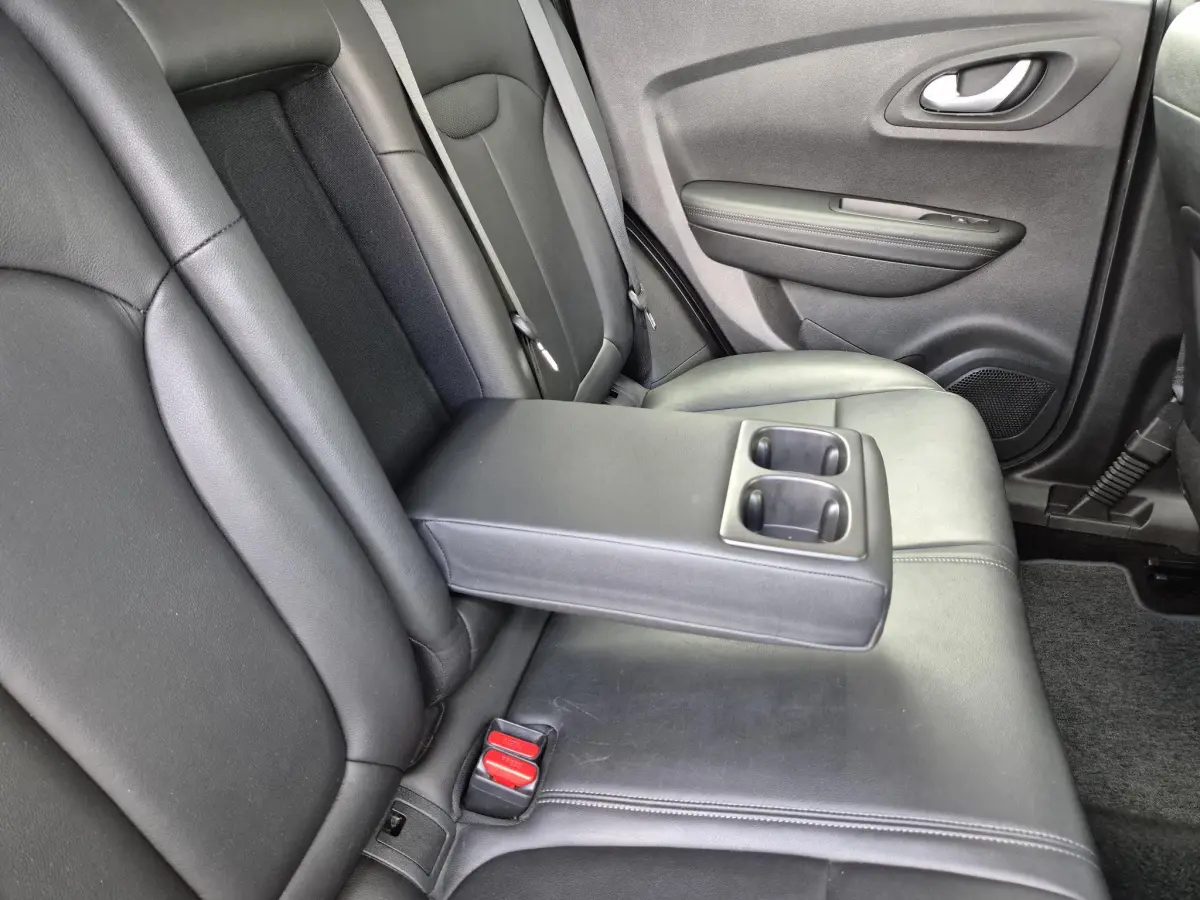 Kadjar 1.3 TCe 140 EDC AUTOMAAT Intens Leder interieur, Camera, Navigatie, Trekhaak, Easy Life Pack