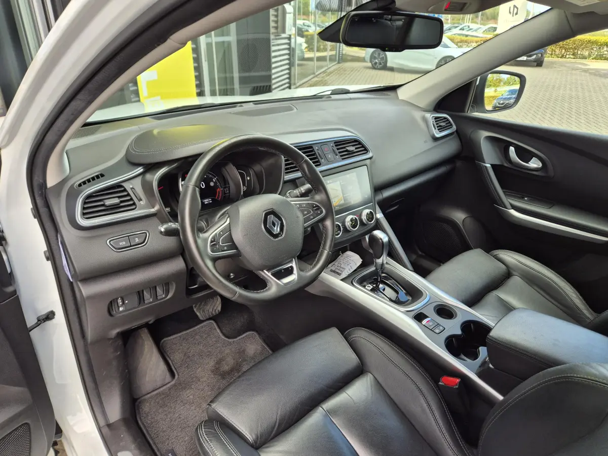 Kadjar 1.3 TCe 140 EDC AUTOMAAT Intens Leder interieur, Camera, Navigatie, Trekhaak, Easy Life Pack