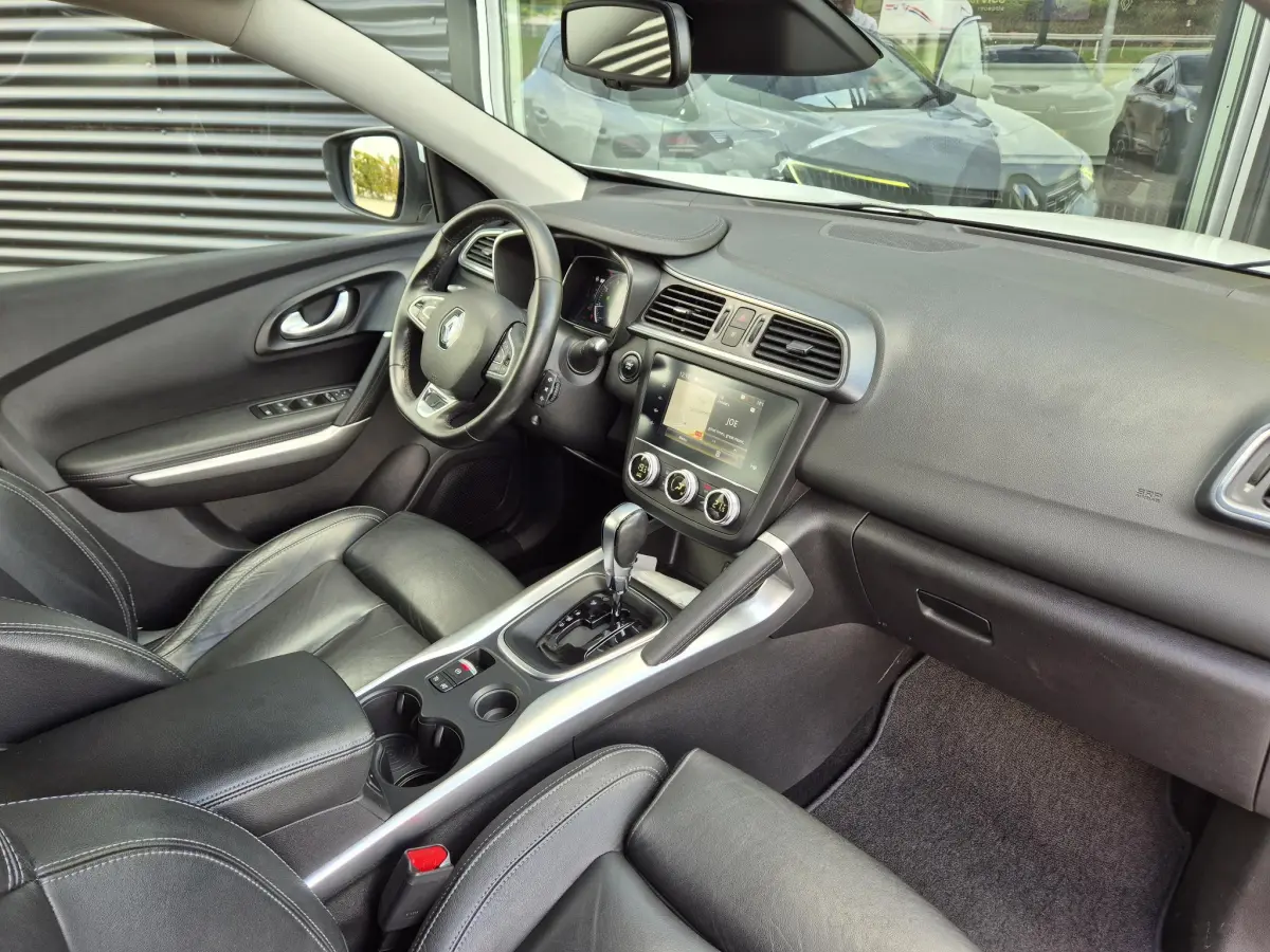Kadjar 1.3 TCe 140 EDC AUTOMAAT Intens Leder interieur, Camera, Navigatie, Trekhaak, Easy Life Pack