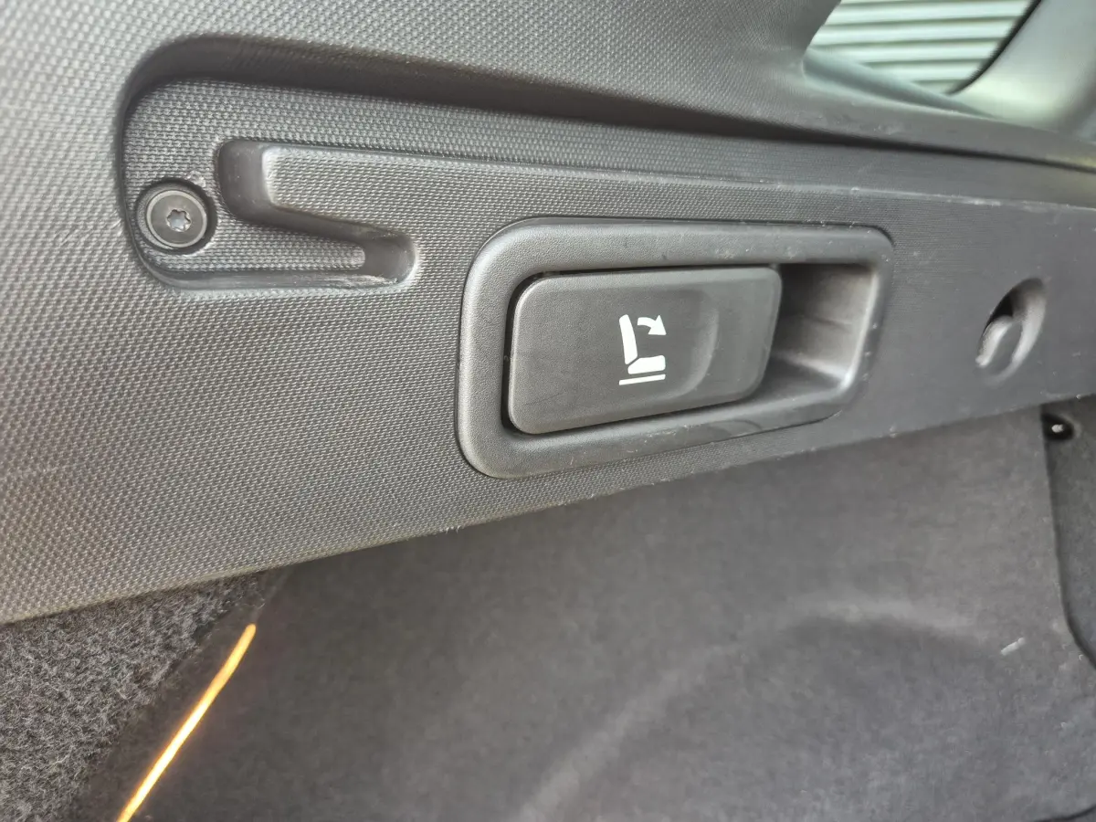 Kadjar 1.3 TCe 140 EDC AUTOMAAT Intens Leder interieur, Camera, Navigatie, Trekhaak, Easy Life Pack