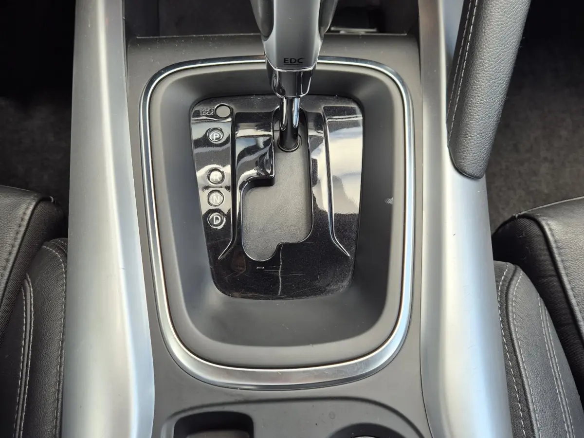 Kadjar 1.3 TCe 140 EDC AUTOMAAT Intens Leder interieur, Camera, Navigatie, Trekhaak, Easy Life Pack