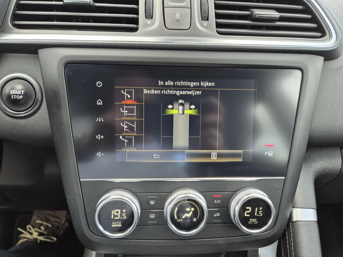 Kadjar 1.3 TCe 140 EDC AUTOMAAT Intens Leder interieur, Camera, Navigatie, Trekhaak, Easy Life Pack