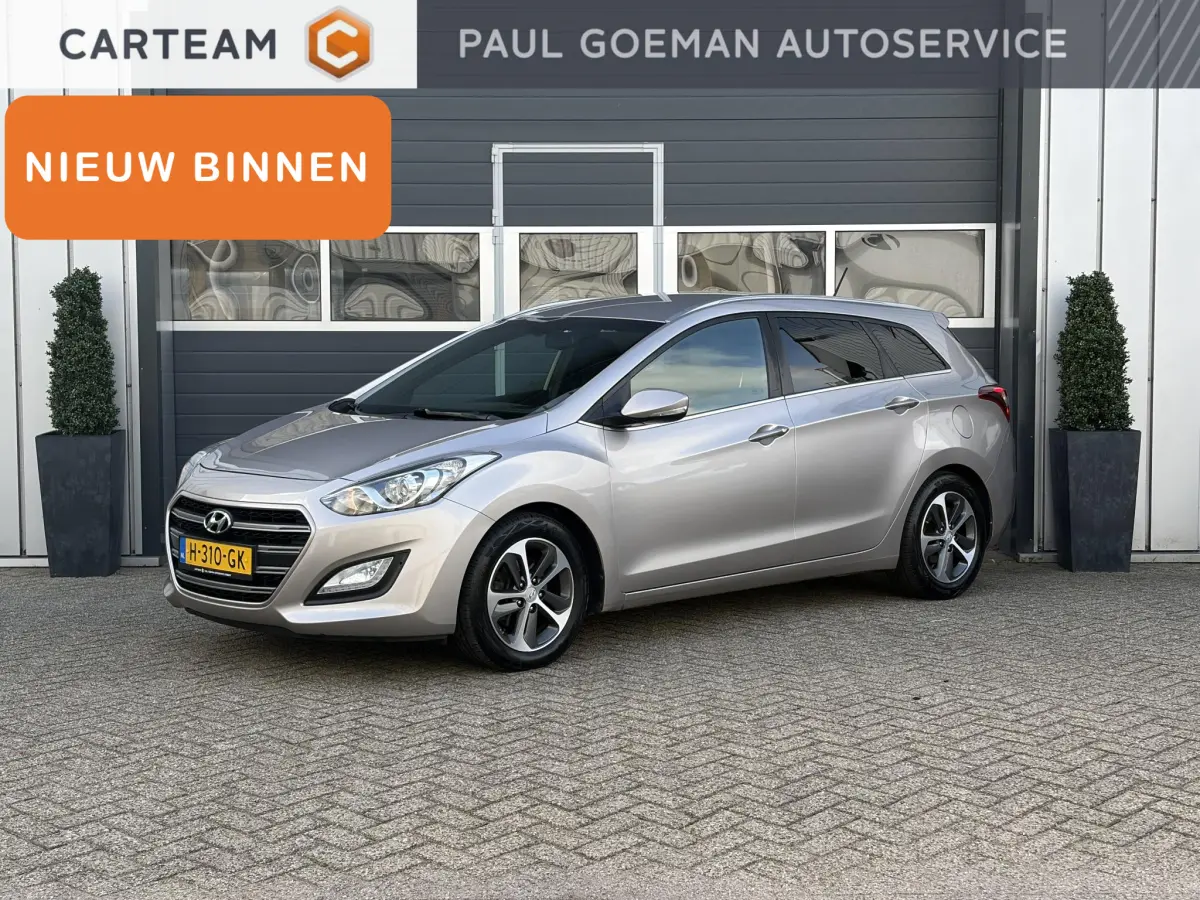 i30 Wagon 1.6 GDi Comfort | Parkeer sensoren | Stoel verwarming | Climate | Airco |