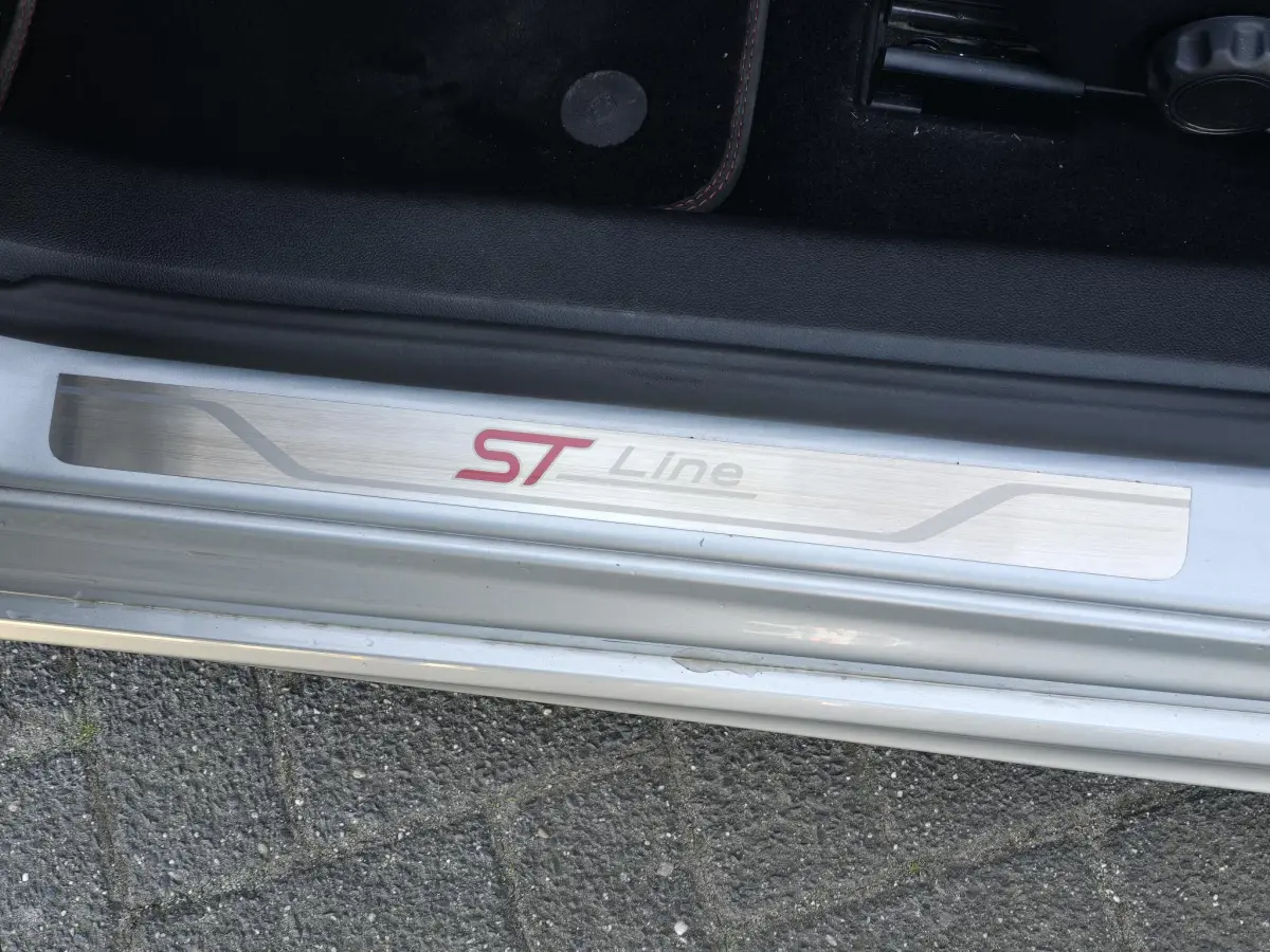 Focus 1.0 EcoBoost Hybrid ST Line X MHEV Garantie t/m 11-02-2029