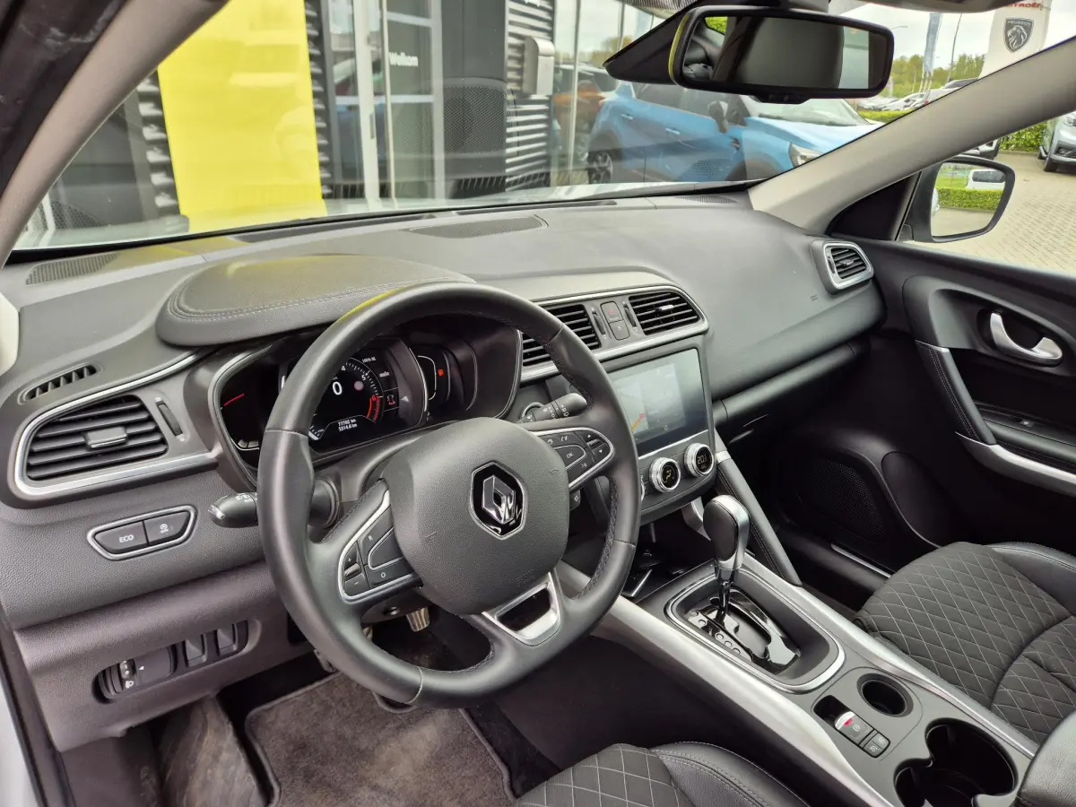 Kadjar 1.3 TCe 140 EDC AUTOMAAT Techno All Season banden, LED, Blind Spot detectie, Camera, Navigatie, Appl