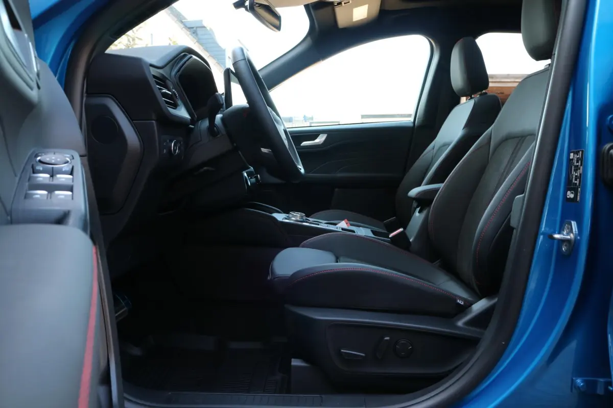 Kuga 2.5 PHEV ST-Line X | Navi | Pano | Nieuw! |