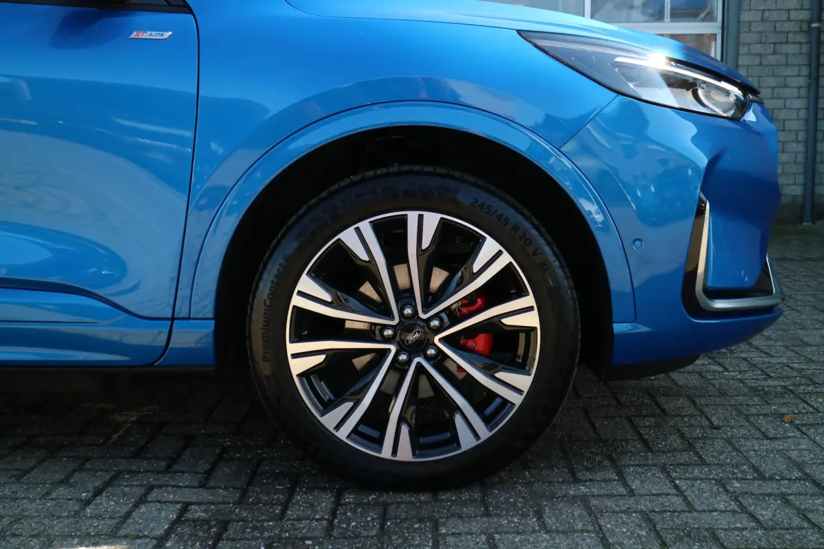 Kuga 2.5 PHEV ST-Line X | Navi | Pano | Nieuw! |