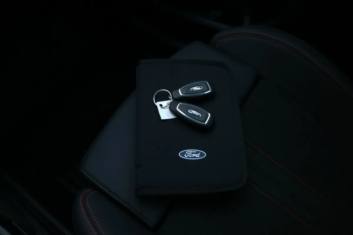Kuga 2.5 PHEV ST-Line X | Navi | Pano | Nieuw! |