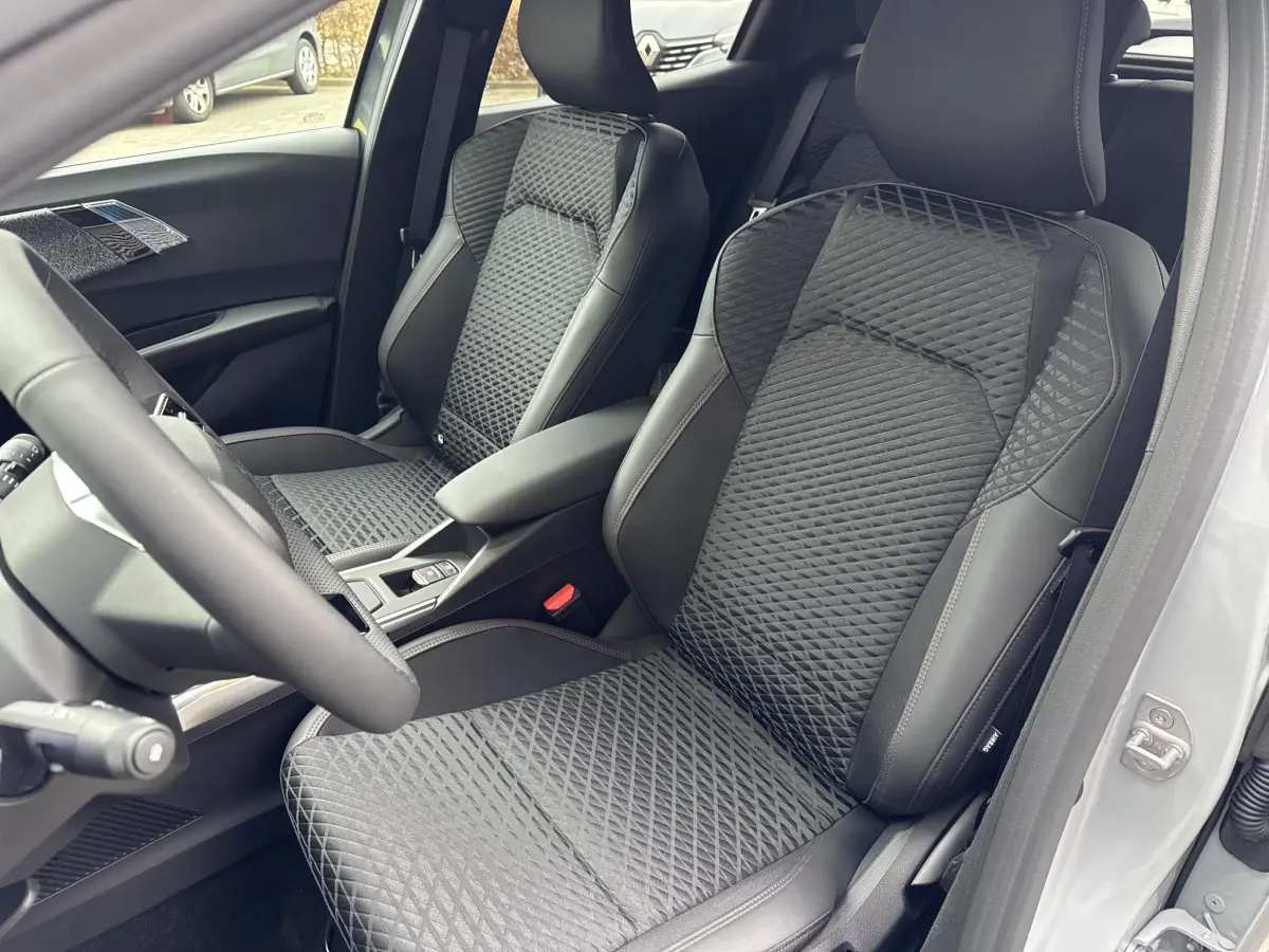 Clio NEW 1.8 Hybrid 160 techno Pack Première, DIRECT LEVERBAAR!!