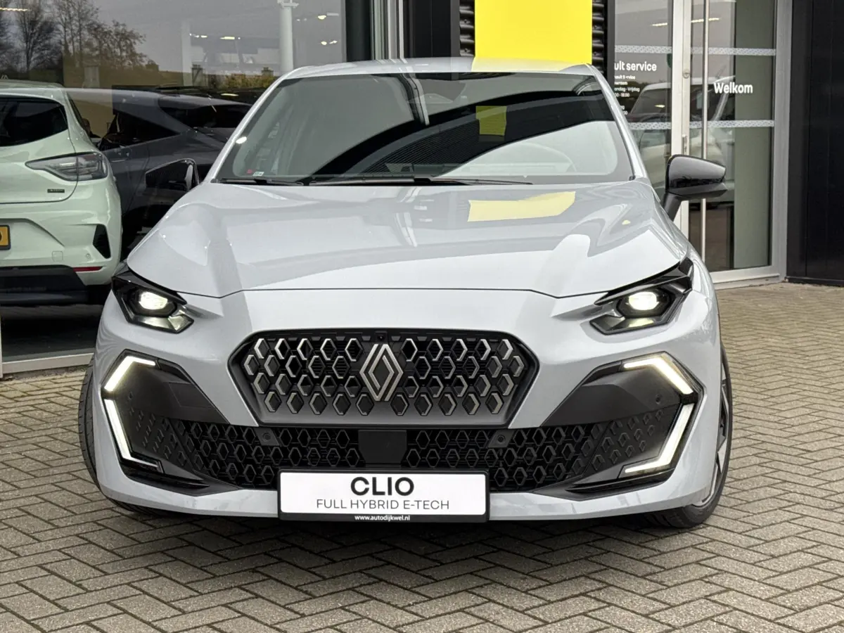 Clio NEW 1.8 Hybrid 160 techno Pack Première, DIRECT LEVERBAAR!!