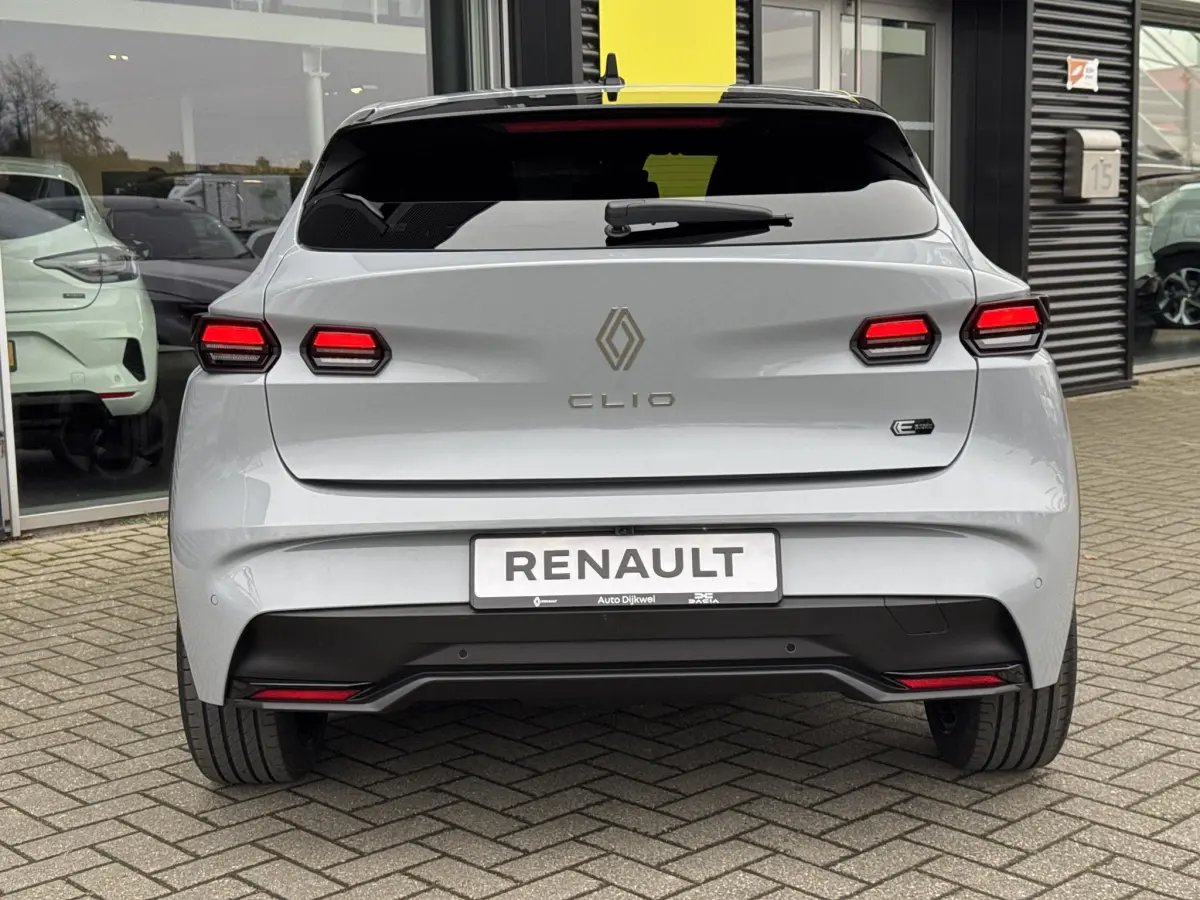 Clio NEW 1.8 Hybrid 160 techno Pack Première, DIRECT LEVERBAAR!!