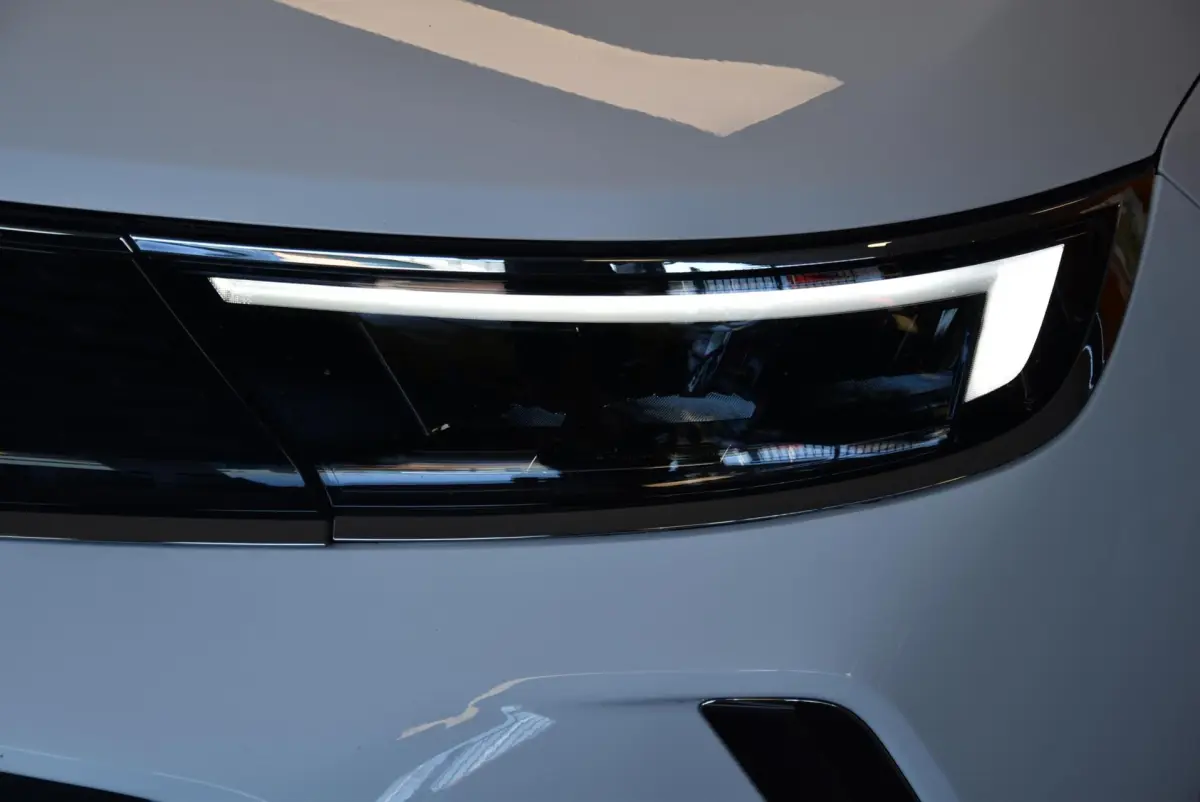 Mokka-e Business Elegance 50-kWh 11kw bl.