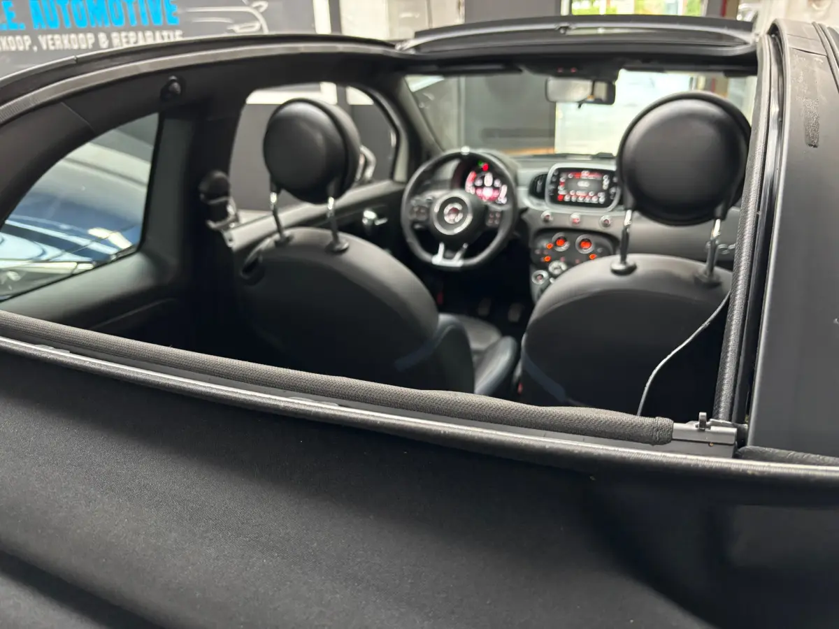 500C 1.0 Hybrid Rockstar / Carplay