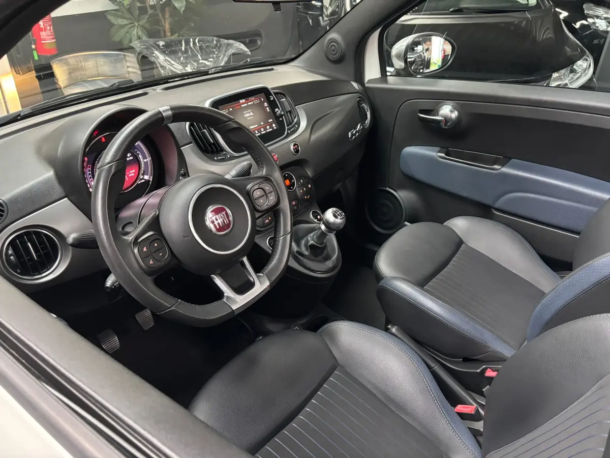 500C 1.0 Hybrid Rockstar / Carplay
