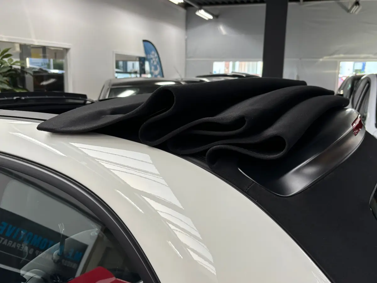 500C 1.0 Hybrid Rockstar / Carplay