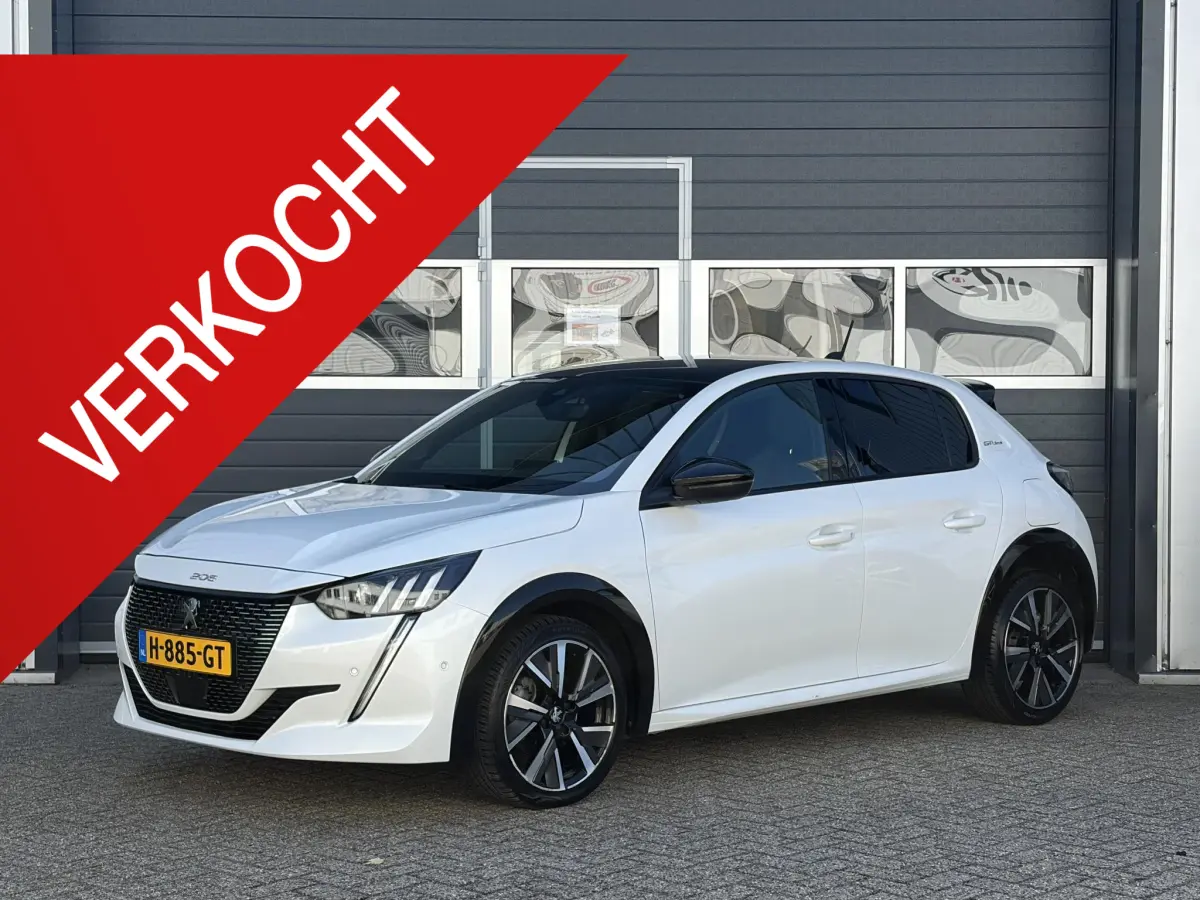 208 1.2 PureTech GT Line | Pano | Keyless | Cruise | Camera | Stoel verwarming |