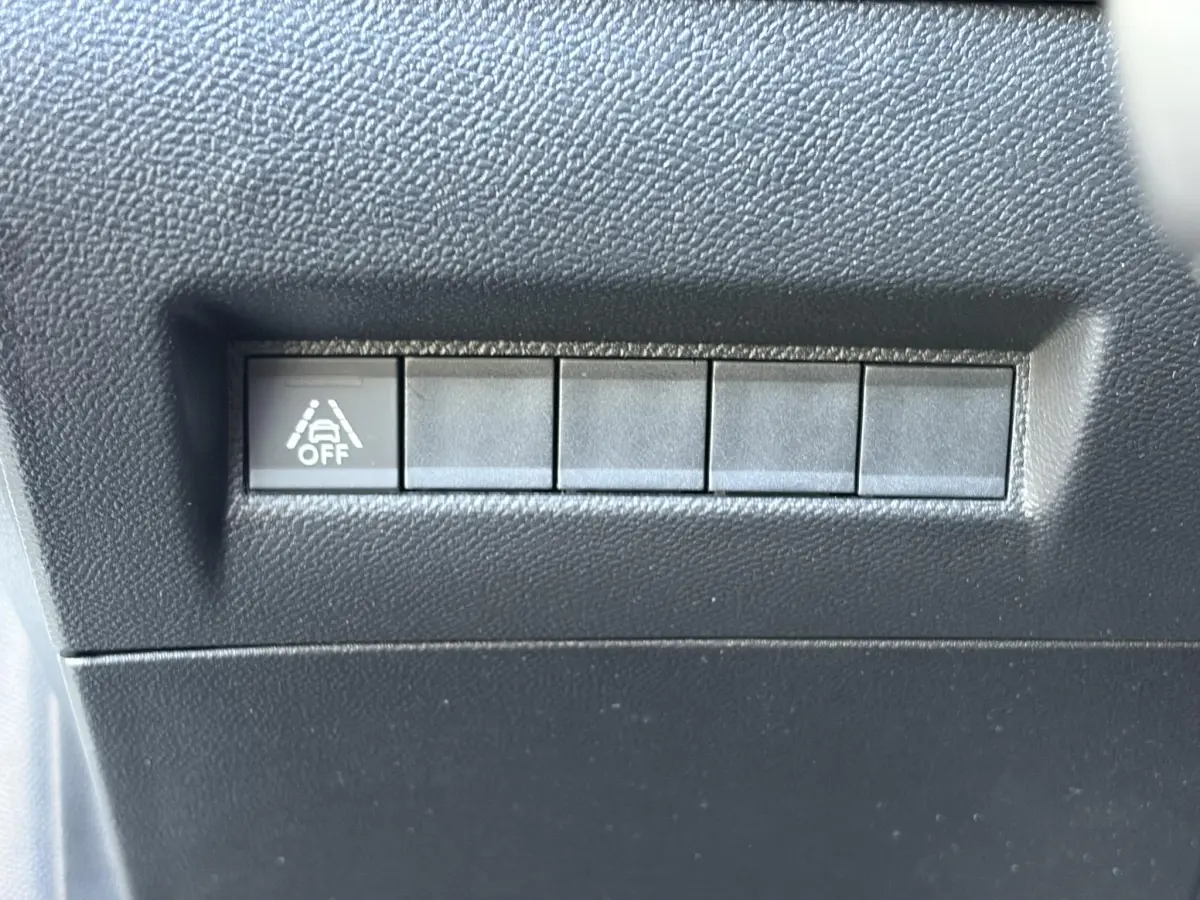 208 1.2 PureTech GT Line | Pano | Keyless | Cruise | Camera | Stoel verwarming |