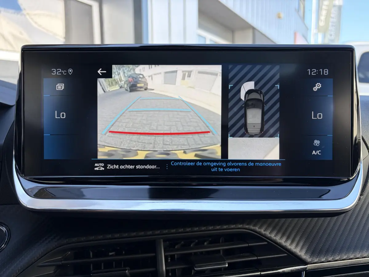 208 1.2 PureTech GT Line | Pano | Keyless | Cruise | Camera | Stoel verwarming |