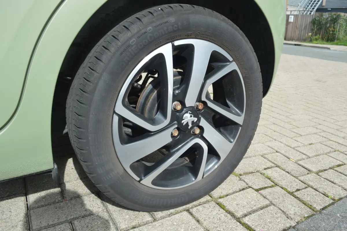 108 1.0 e-VTi Allure / BOVAG RIJKLAARPRIJS