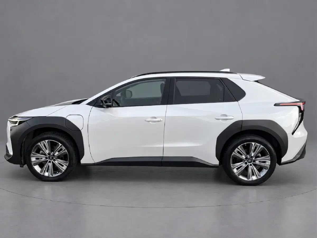 Solterra Sky Package 71 kWh SOH 95,3%, Zeer nette auto, 1e eigenaar