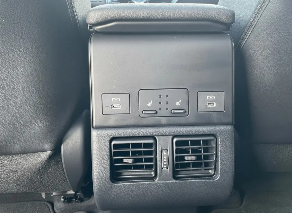 Solterra Sky Package 71 kWh SOH 95,3%, Zeer nette auto, 1e eigenaar