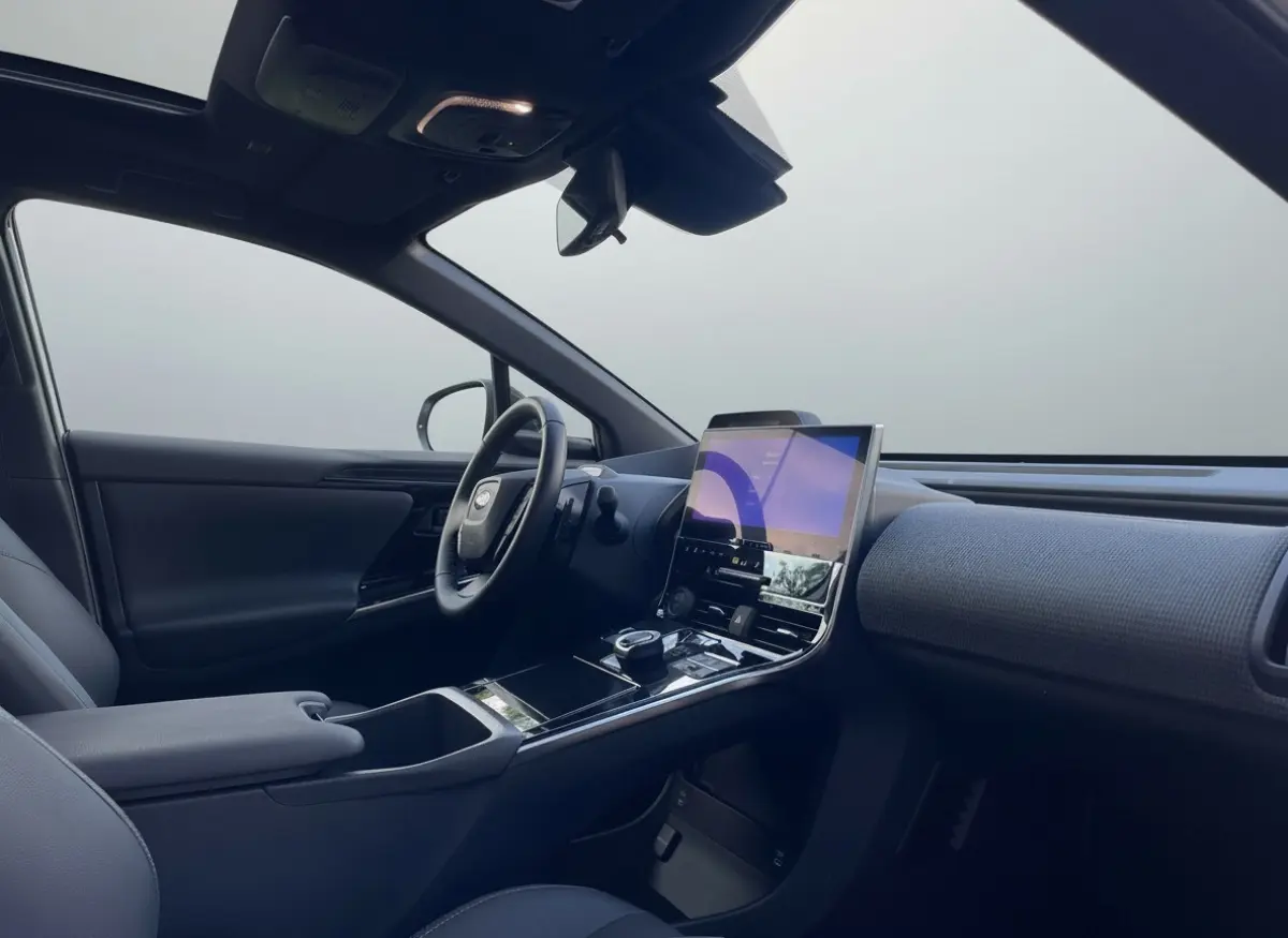 Solterra Sky Package 71 kWh SOH 95,3%, Zeer nette auto, 1e eigenaar