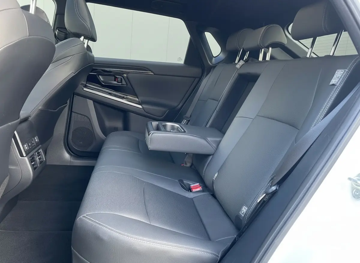 Solterra Sky Package 71 kWh SOH 95,3%, Zeer nette auto, 1e eigenaar