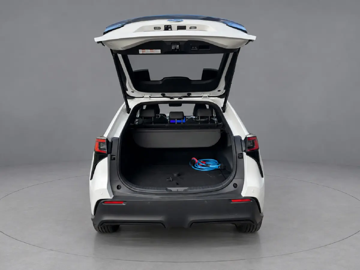 Solterra Sky Package 71 kWh SOH 95,3%, Zeer nette auto, 1e eigenaar