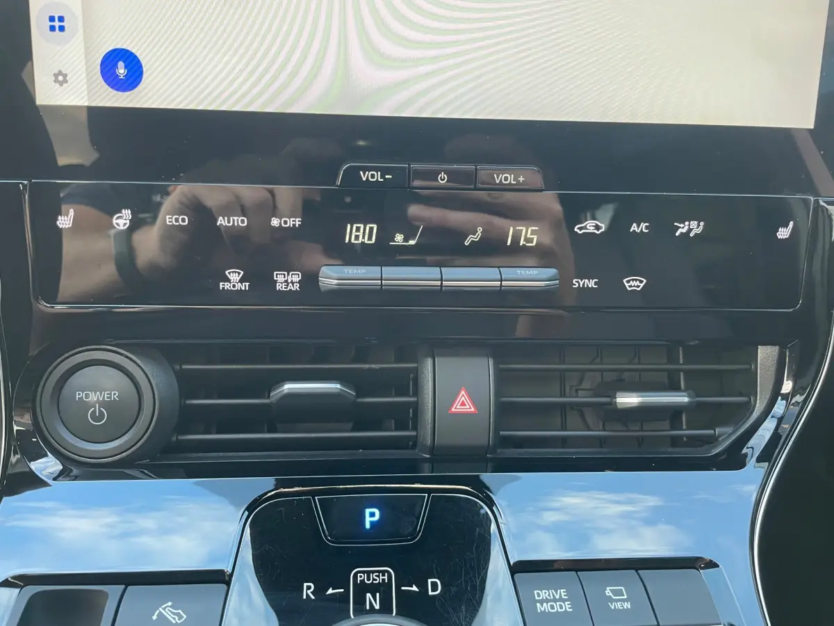 Solterra Sky Package 71 kWh SOH 95,3%, Zeer nette auto, 1e eigenaar