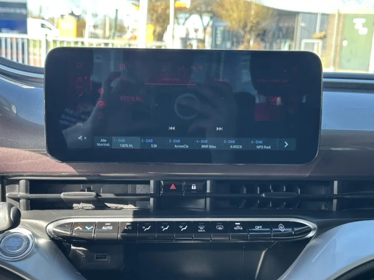 500 Electrisch SOH 92% Icon 42 kWh | CarPlay | Cruise | Airco | Winterpak. | PDC