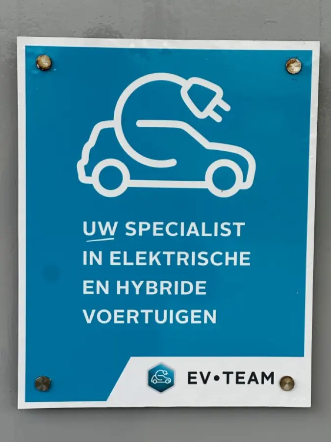 500 Electrisch SOH 92% Icon 42 kWh | CarPlay | Cruise | Airco | Winterpak. | PDC