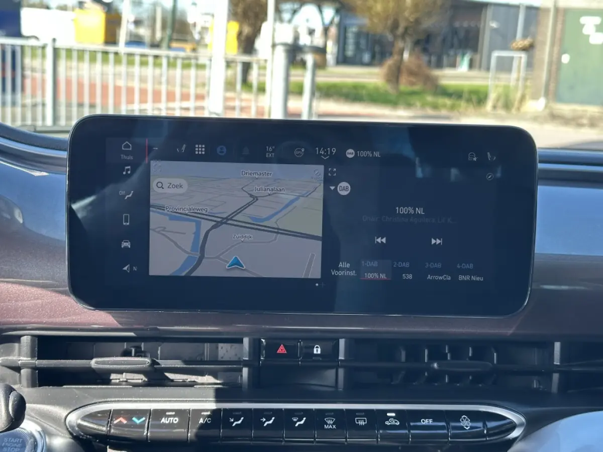 500 Electrisch SOH 92% Icon 42 kWh | CarPlay | Cruise | Airco | Winterpak. | PDC