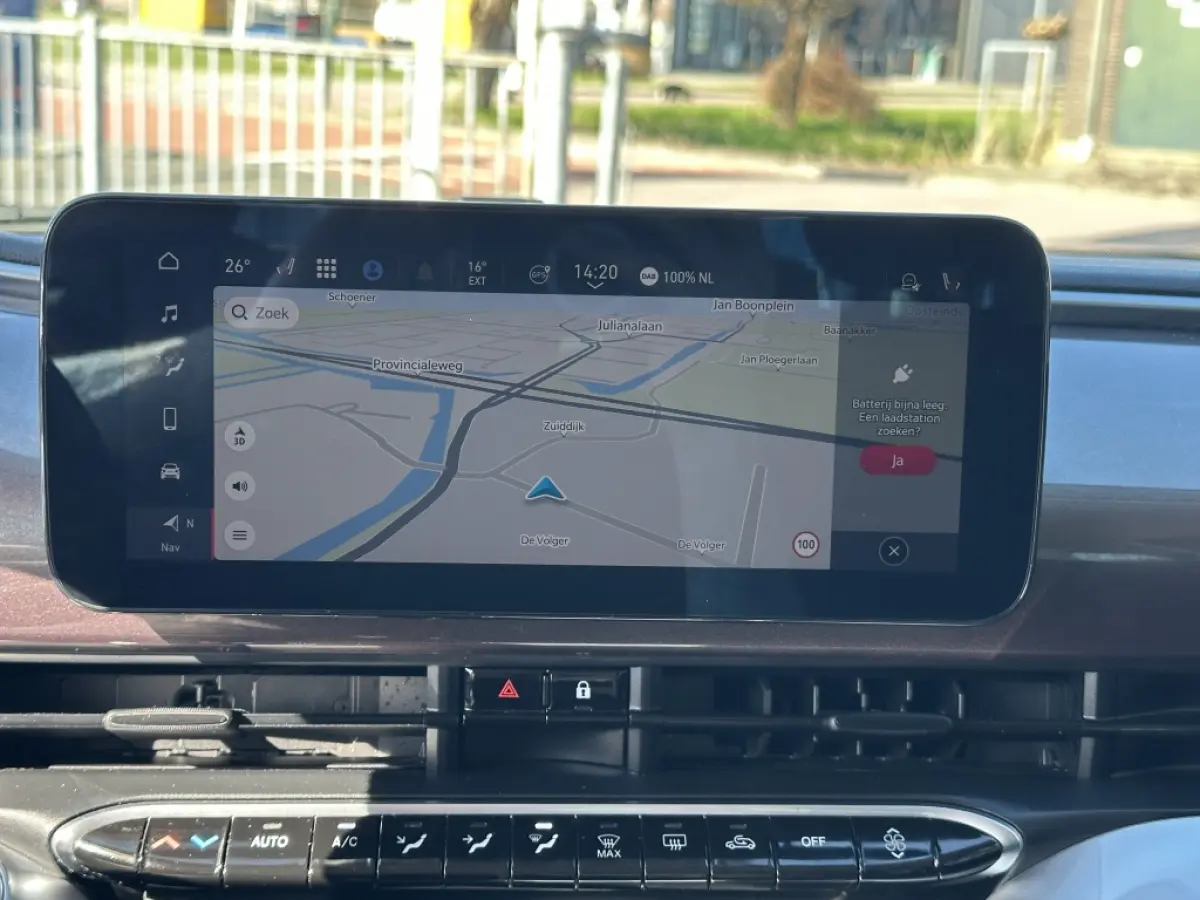 500 Electrisch SOH 92% Icon 42 kWh | CarPlay | Cruise | Airco | Winterpak. | PDC