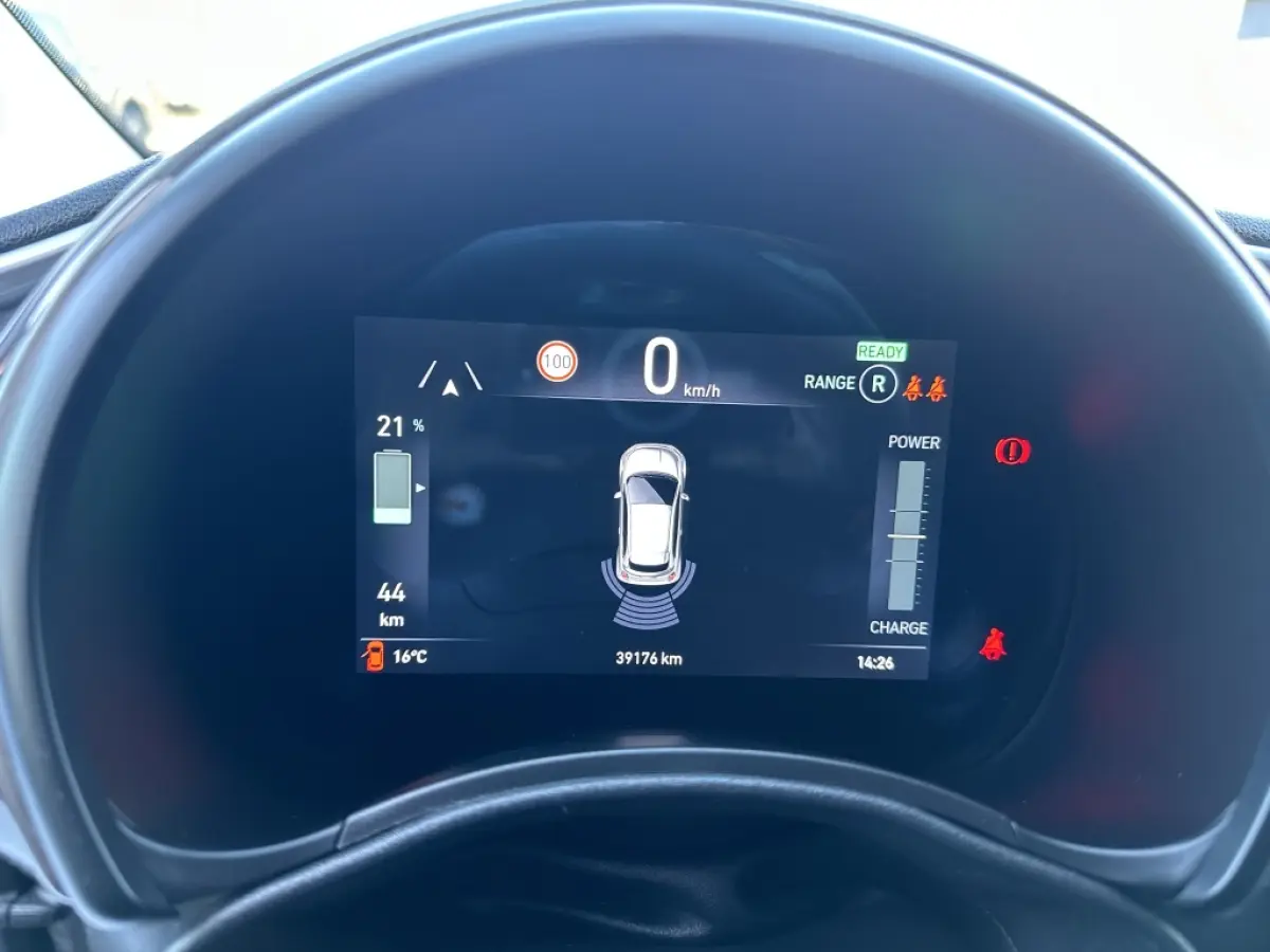 500 Electrisch SOH 92% Icon 42 kWh | CarPlay | Cruise | Airco | Winterpak. | PDC