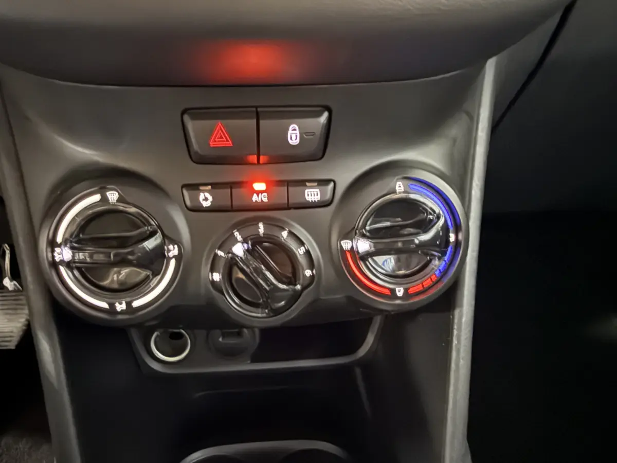 208 1.2 PureTech Blue Lease Active // Airco // Cruise