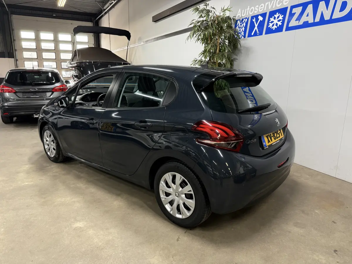 208 1.2 PureTech Blue Lease Active // Airco // Cruise
