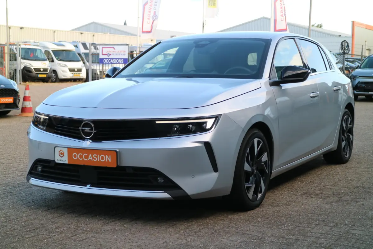 Astra 1.6 Turbo Plug In Hybrid Ultimate | SOH 97% | AGR Stoelen! | Camera | Compleet! |