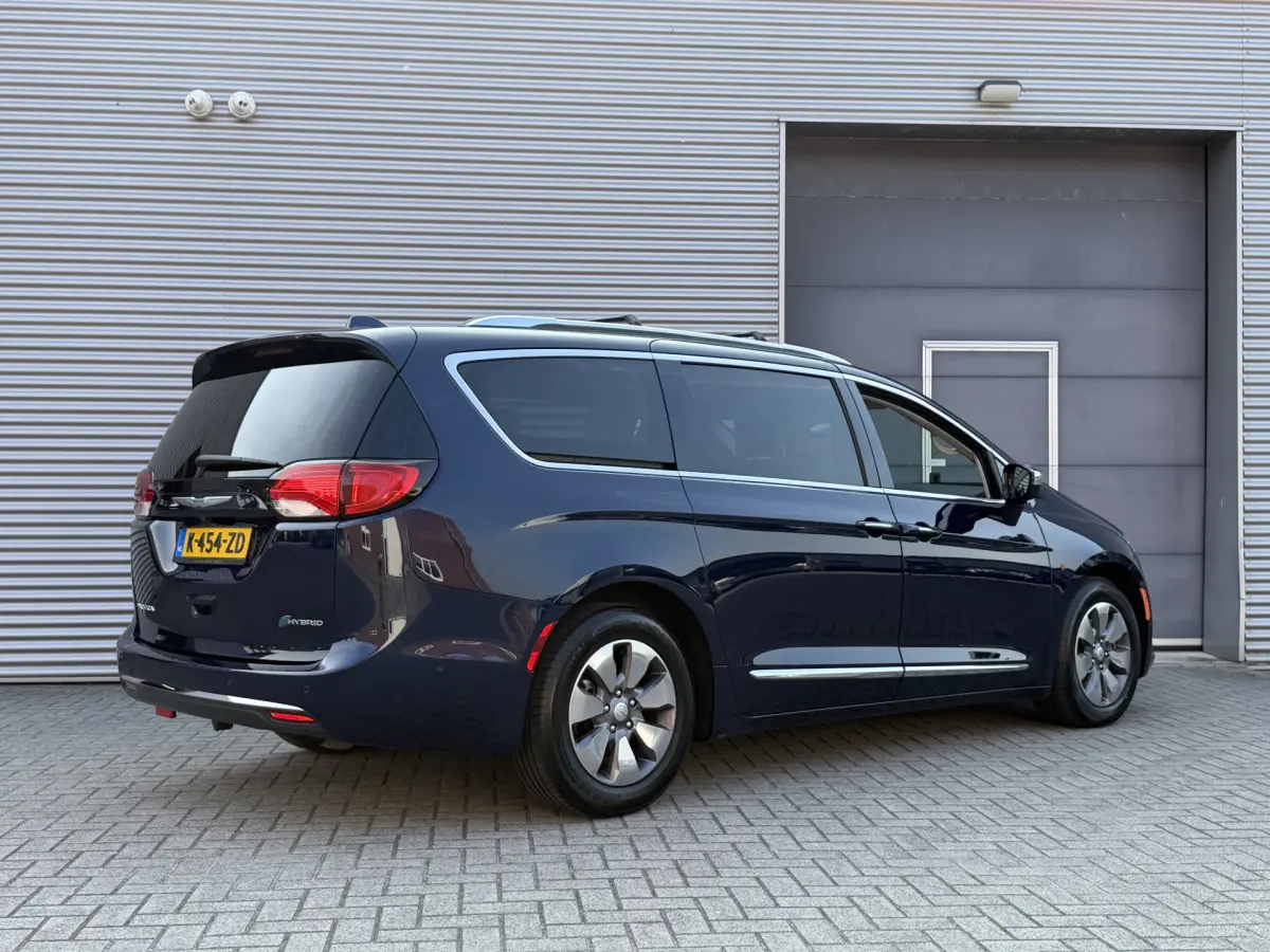 Pacifica 3.6 V6 Hybrid I PHEV I Aut. I 7 Pers. I Pano.dak I Leder I Carplay