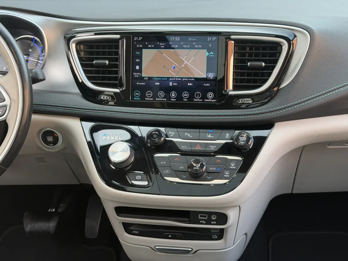 Pacifica 3.6 V6 Hybrid I PHEV I Aut. I 7 Pers. I Pano.dak I Leder I Carplay