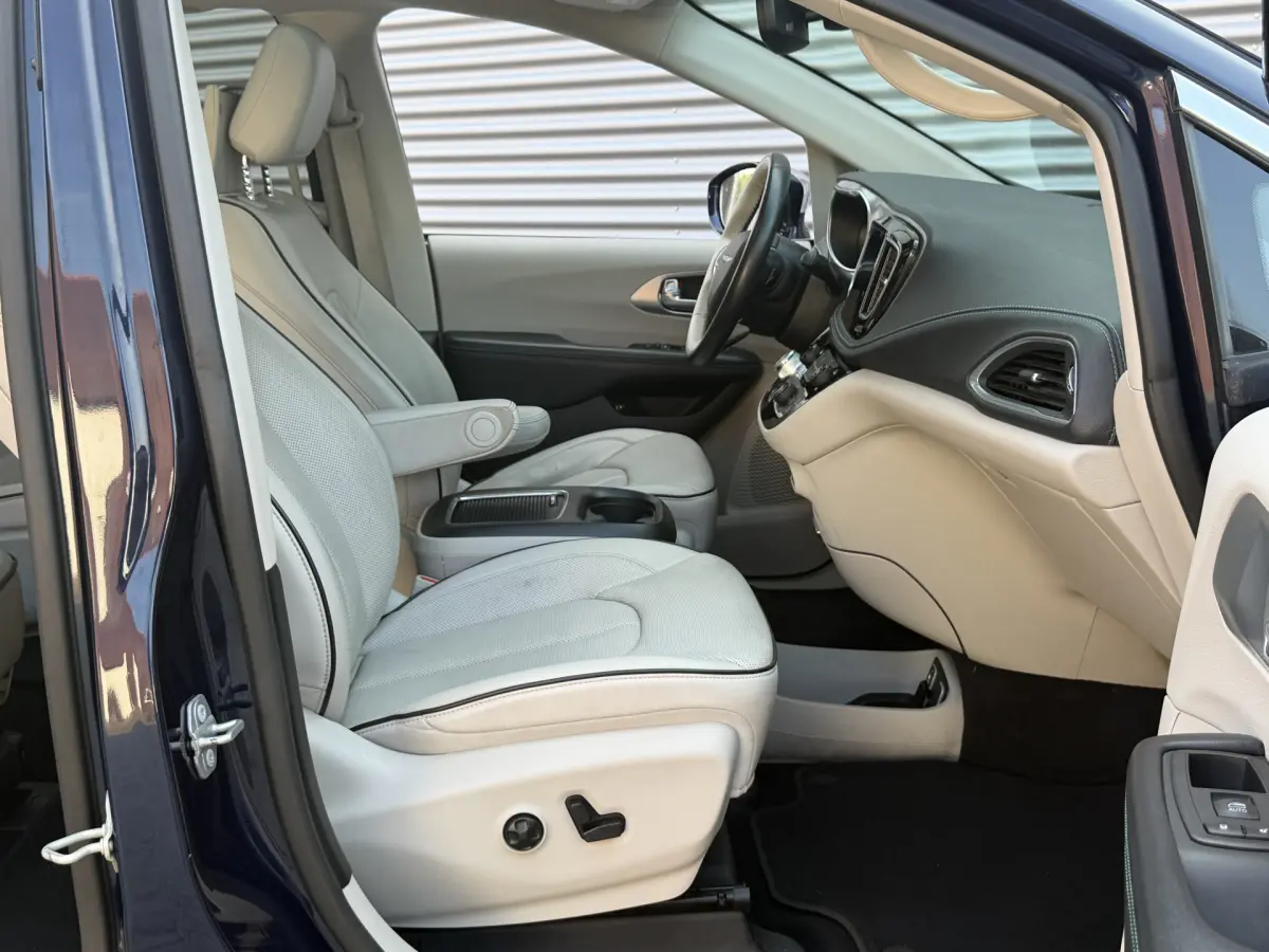 Pacifica 3.6 V6 Hybrid I PHEV I Aut. I 7 Pers. I Pano.dak I Leder I Carplay