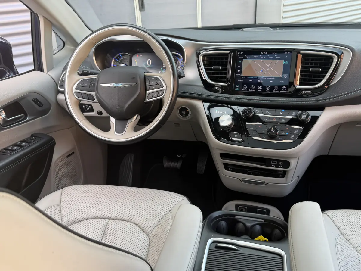 Pacifica 3.6 V6 Hybrid I PHEV I Aut. I 7 Pers. I Pano.dak I Leder I Carplay