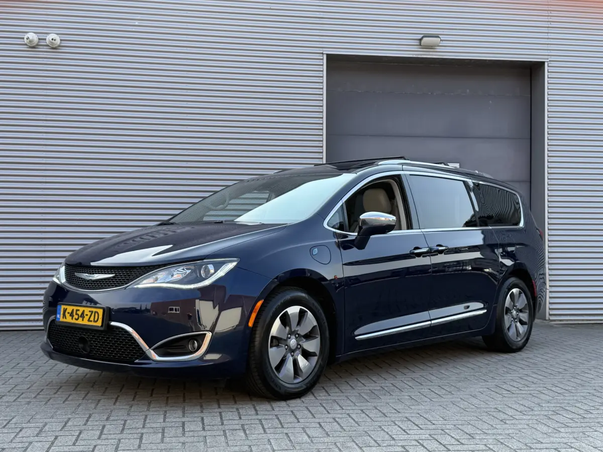 Pacifica 3.6 V6 Hybrid I PHEV I Aut. I 7 Pers. I Pano.dak I Leder I Carplay