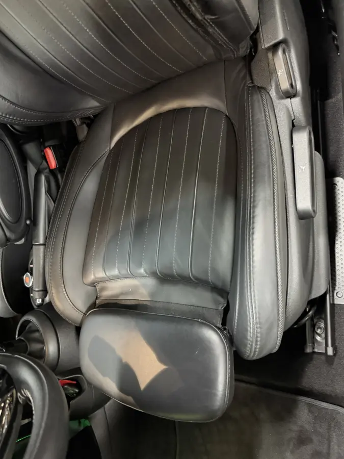 Cooper Cabrio 1.5 Salt // Leer // Mini Yours // JCW!