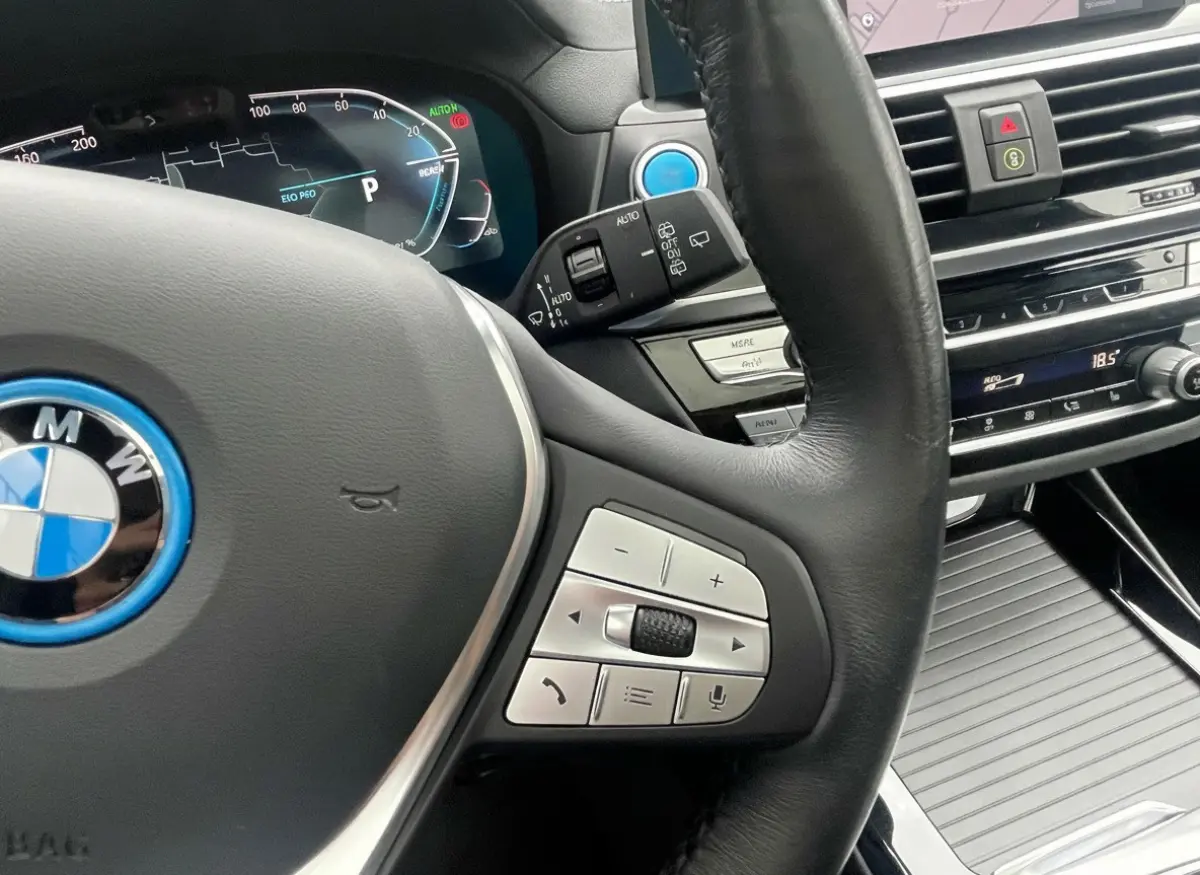 iX3 High Executive 80 kWh PANORAMA DAK, FULL OPTIOS, DEALER ONDERHOUDEN
