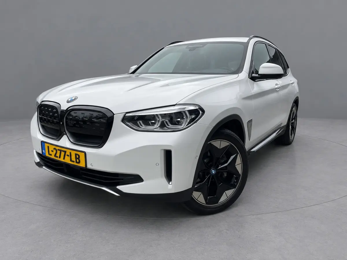 iX3 High Executive 80 kWh PANORAMA DAK, FULL OPTIOS, DEALER ONDERHOUDEN