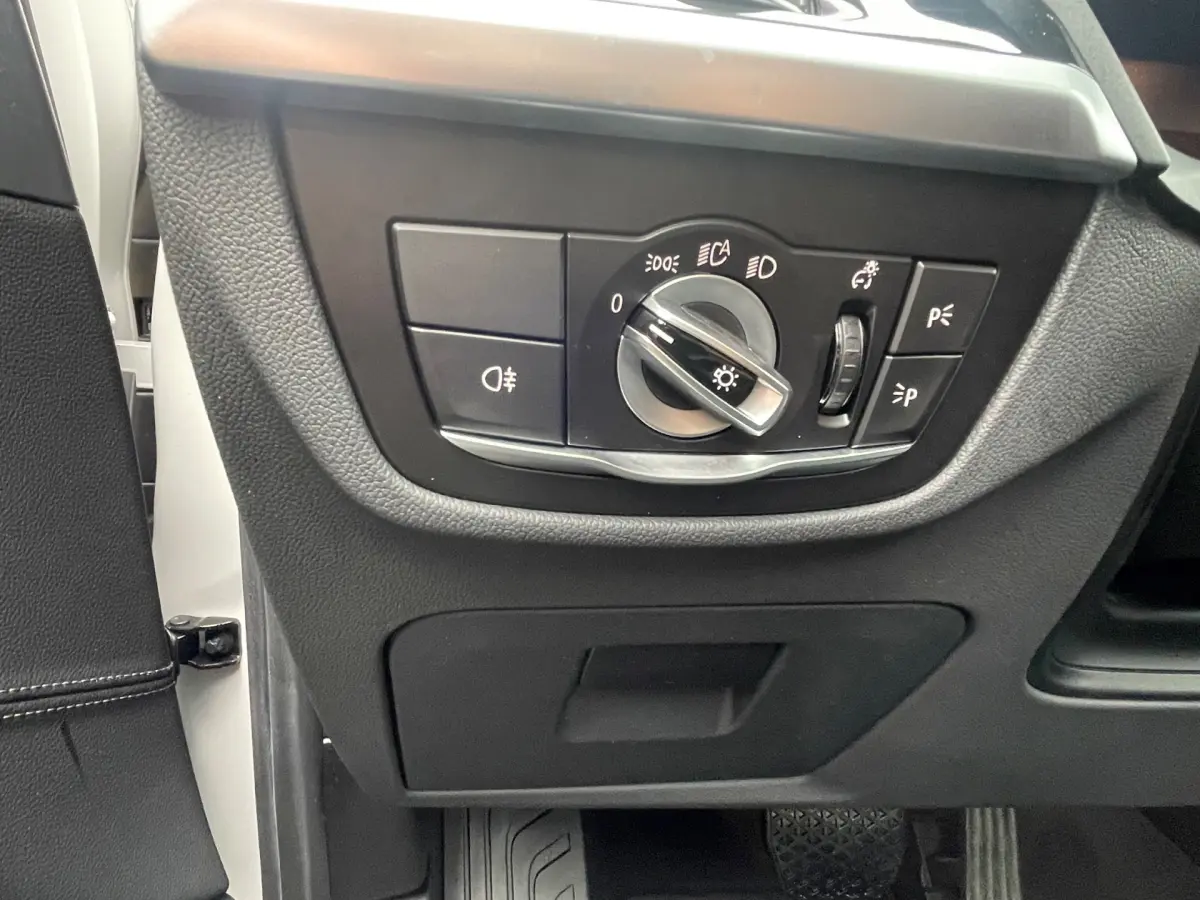 iX3 High Executive 80 kWh PANORAMA DAK, FULL OPTIOS, DEALER ONDERHOUDEN
