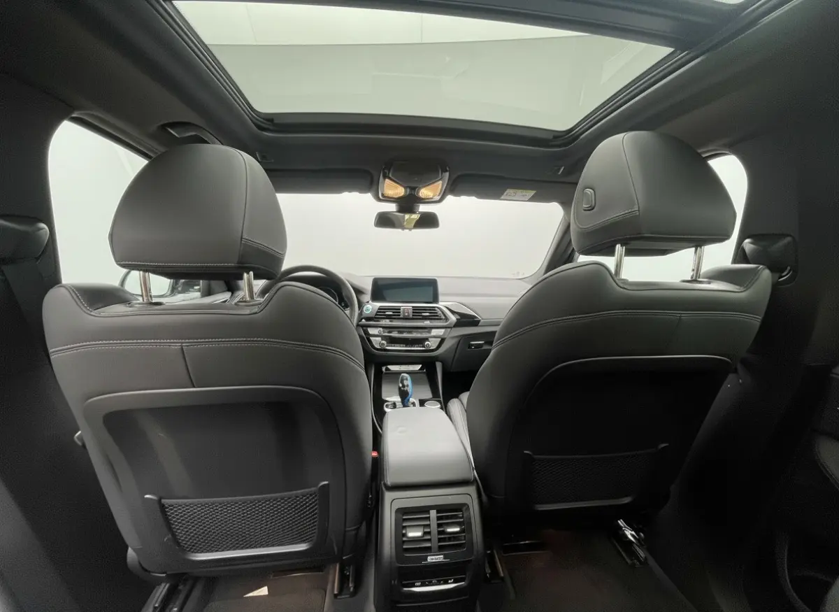 iX3 High Executive 80 kWh PANORAMA DAK, FULL OPTIOS, DEALER ONDERHOUDEN